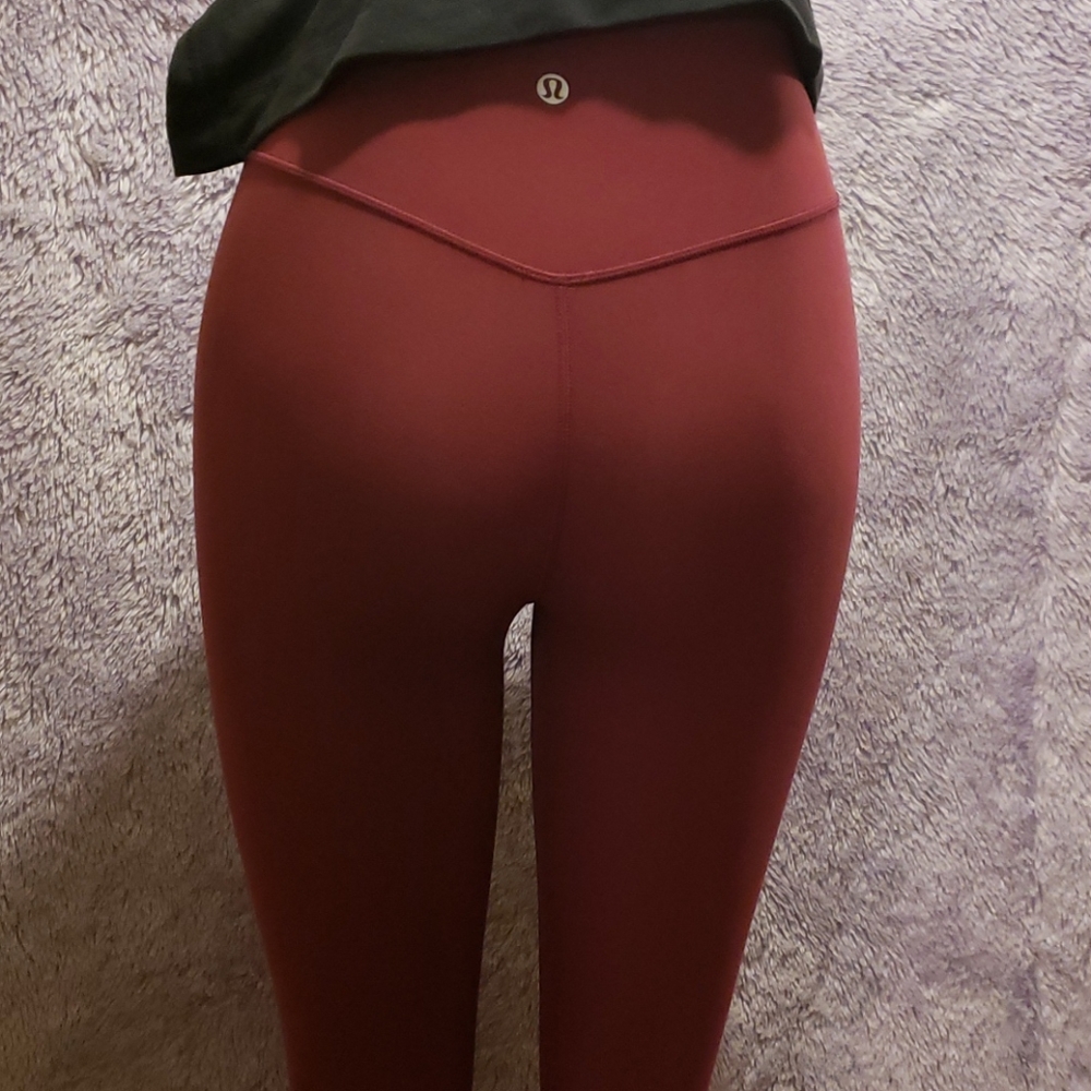 LULULEMON ALIGN 28" MAROON